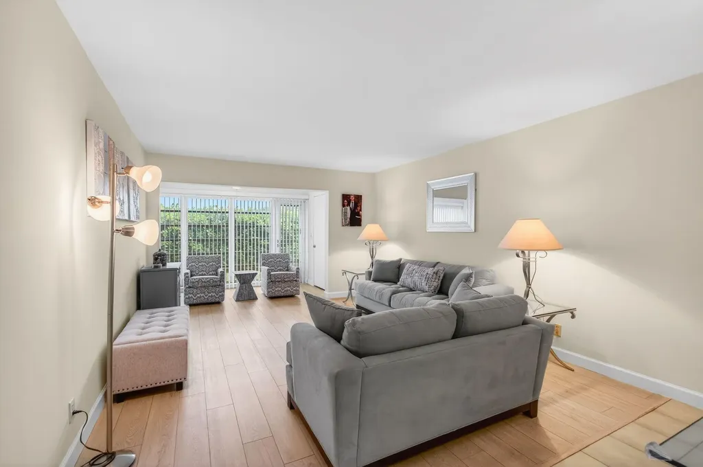 13682 Via Flora Delray Beach FL 33484