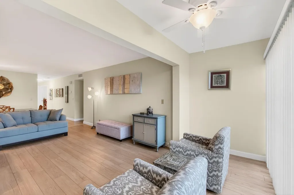 13682 Via Flora Delray Beach FL 33484