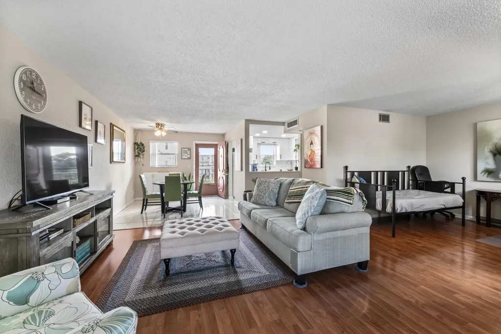 225 Bonnie Boulevard Palm Springs FL 33461
