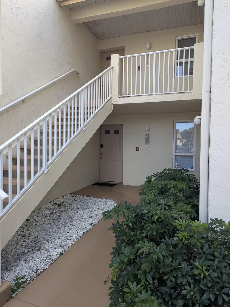 19117 Glenmoor Drive West Palm Beach FL 33409