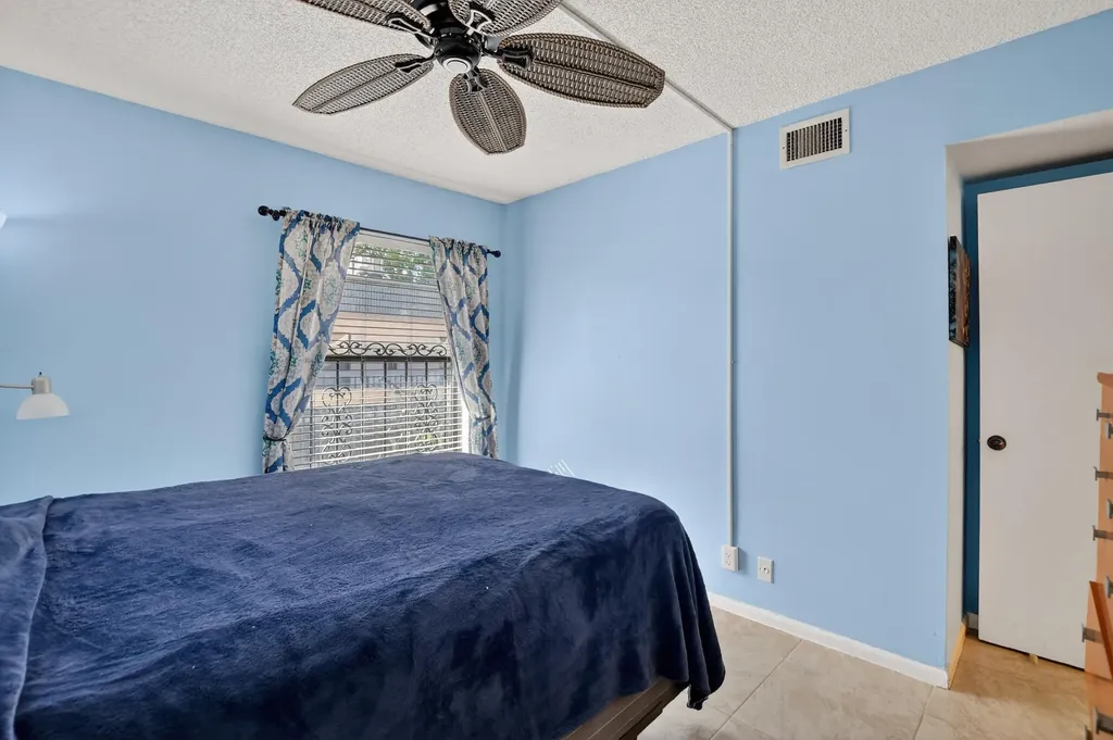 265 SE 10th Street Deerfield Beach FL 33441