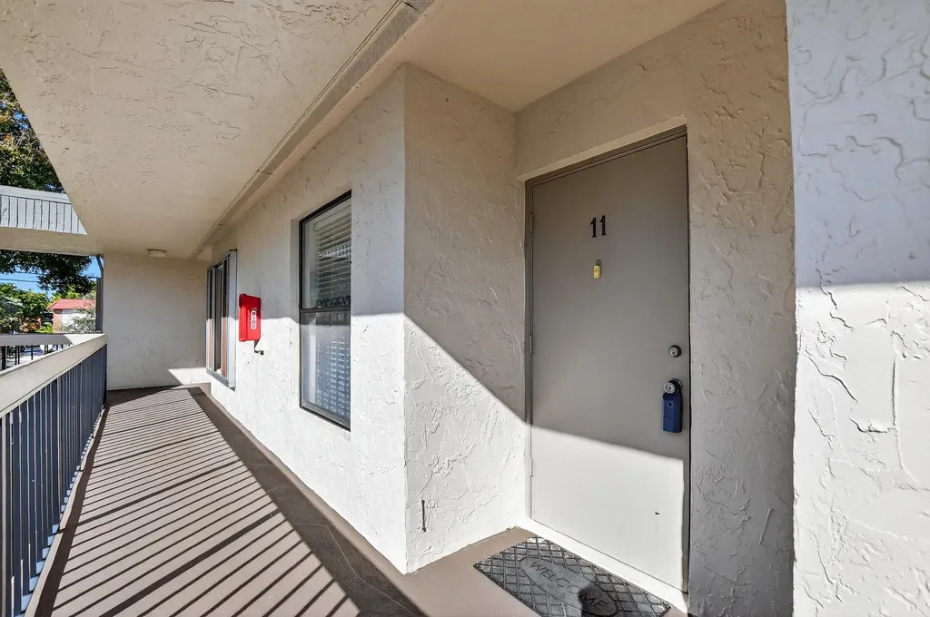 265 SE 10th Street Deerfield Beach FL 33441