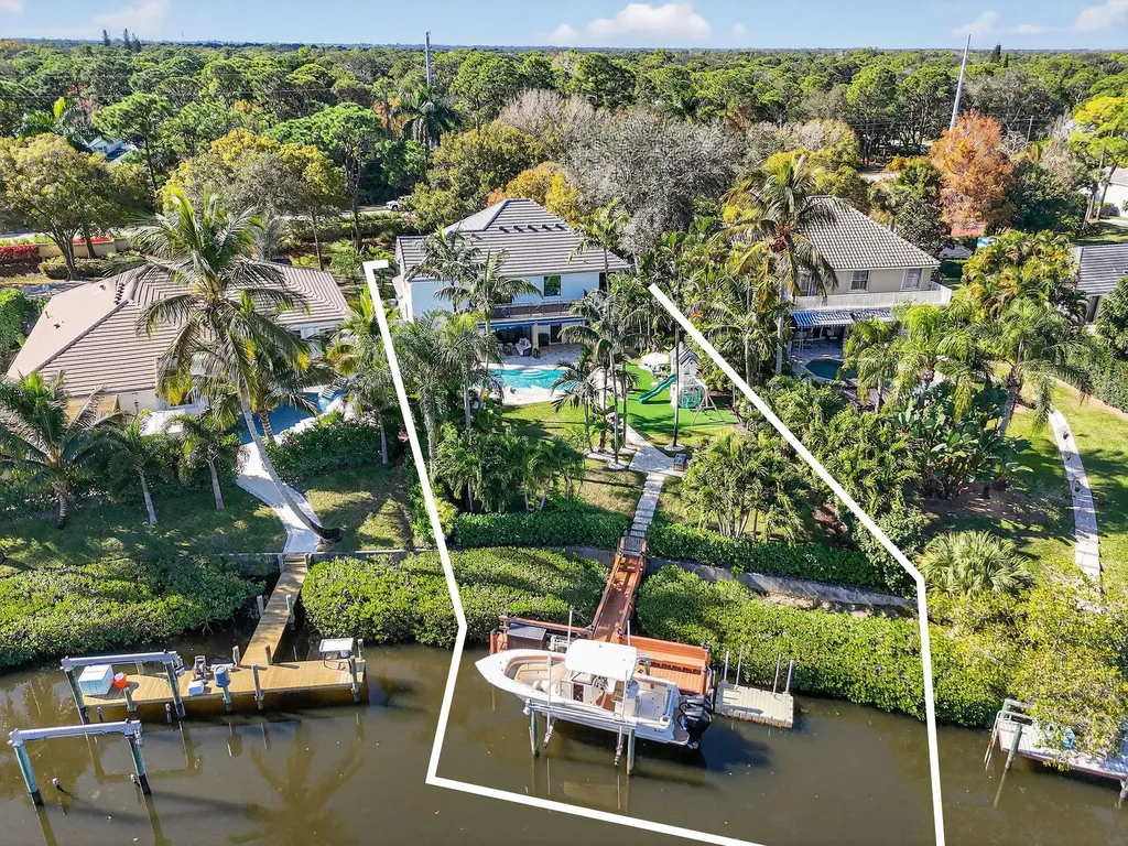 19954 Loxahatchee Pointe Drive Jupiter FL 33458