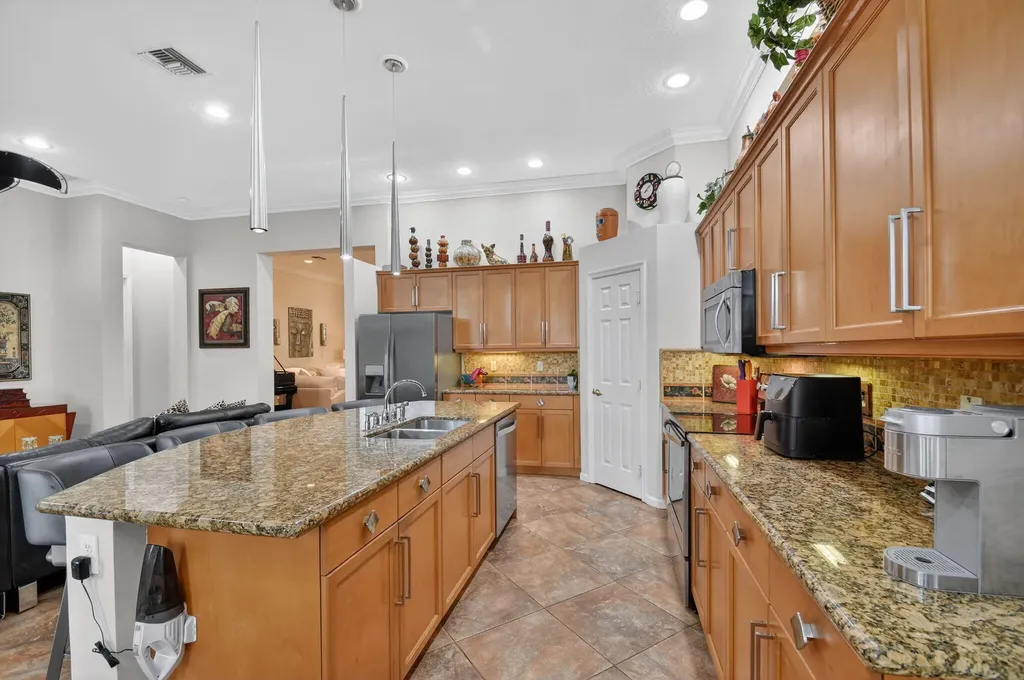 9842 Via Elegante Wellington FL 33411