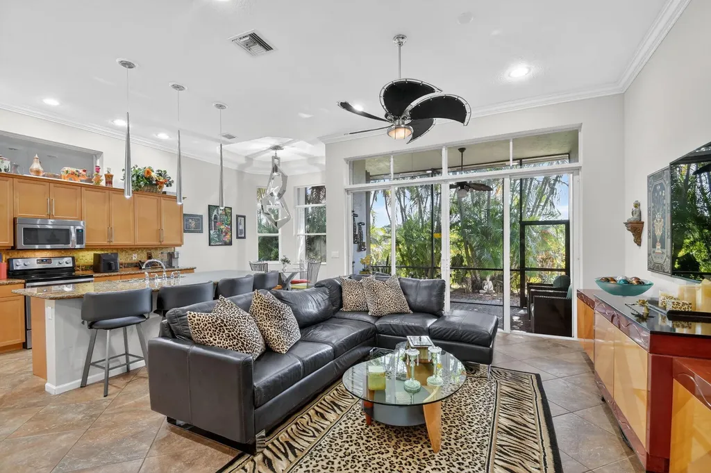 9842 Via Elegante Wellington FL 33411