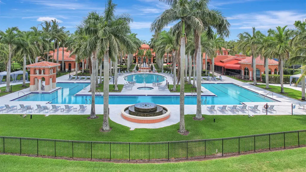 9842 Via Elegante Wellington FL 33411