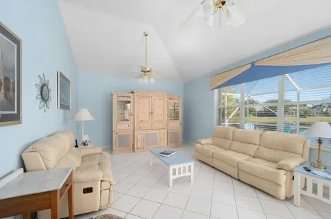 1542 SW Mockingbird Circle Port St Lucie FL 34986