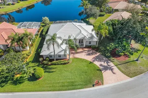 1542 SW Mockingbird Circle Port St Lucie FL 34986