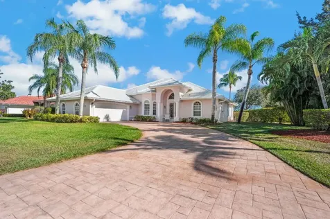 1542 SW Mockingbird Circle Port St Lucie FL 34986