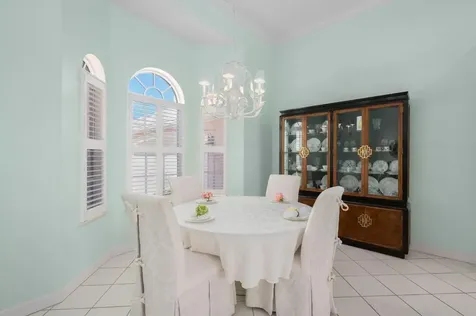 1542 SW Mockingbird Circle Port St Lucie FL 34986