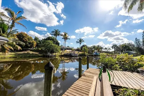 667 SE Harborview Drive Port St Lucie FL 34983