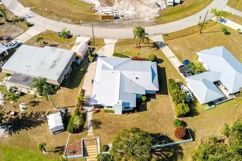 667 SE Harborview Drive Port St Lucie FL 34983