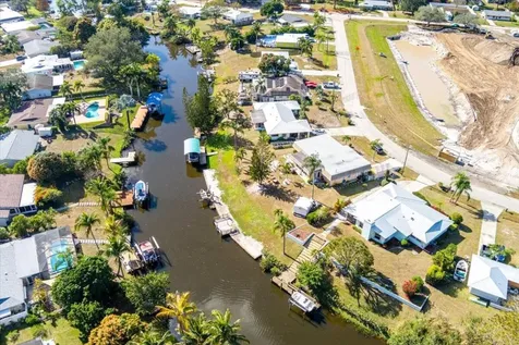 667 SE Harborview Drive Port St Lucie FL 34983
