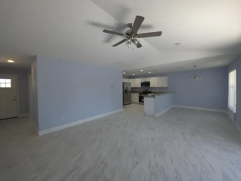 450 Kemper Avenue Lake Placid FL 33852