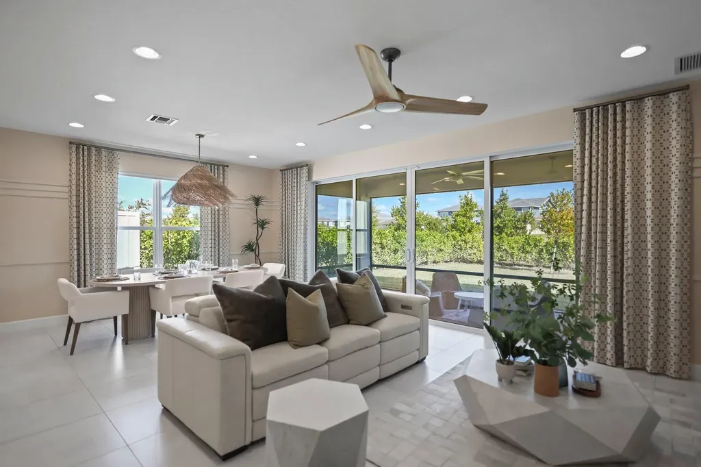 19545 Broad Shore Walk Loxahatchee FL 33470