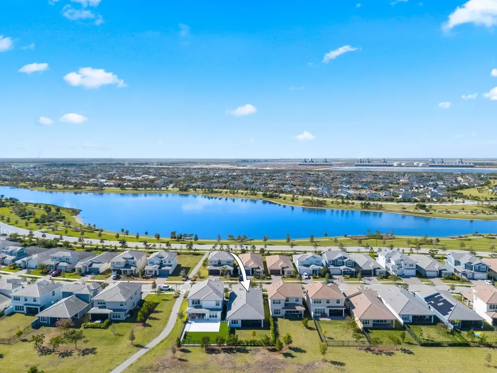 19545 Broad Shore Walk Loxahatchee FL 33470