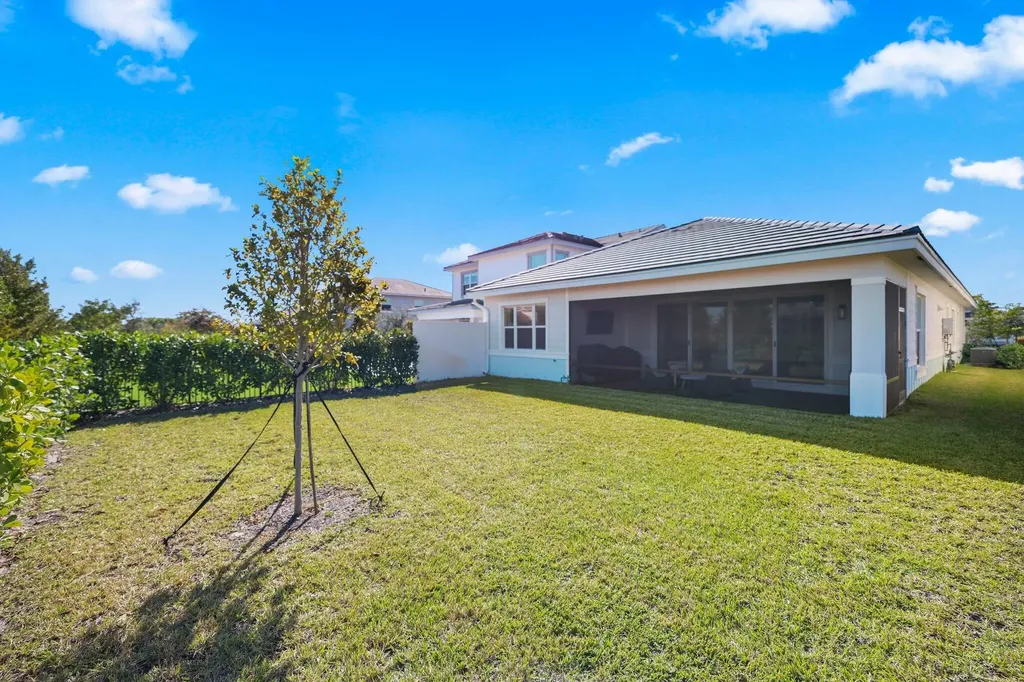 19545 Broad Shore Walk Loxahatchee FL 33470