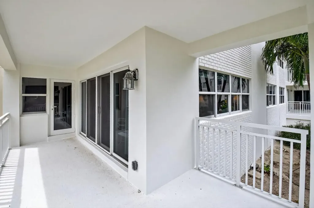 1000 Lowry Street Delray Beach FL 33483