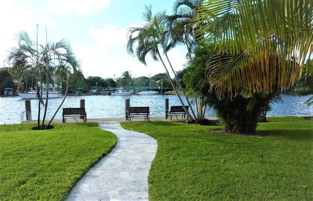 1000 Lowry Street Delray Beach FL 33483