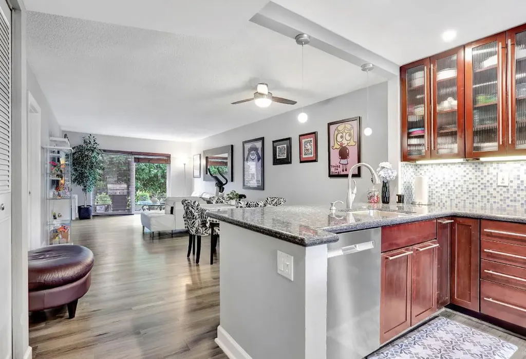 860 SE 6th Avenue Deerfield Beach FL 33441