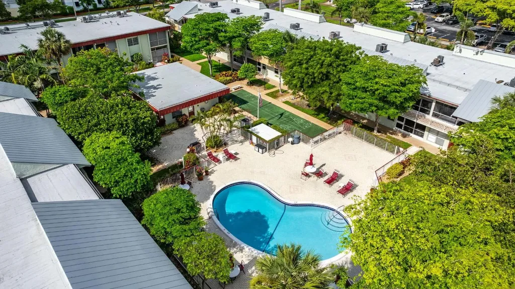 860 SE 6th Avenue Deerfield Beach FL 33441
