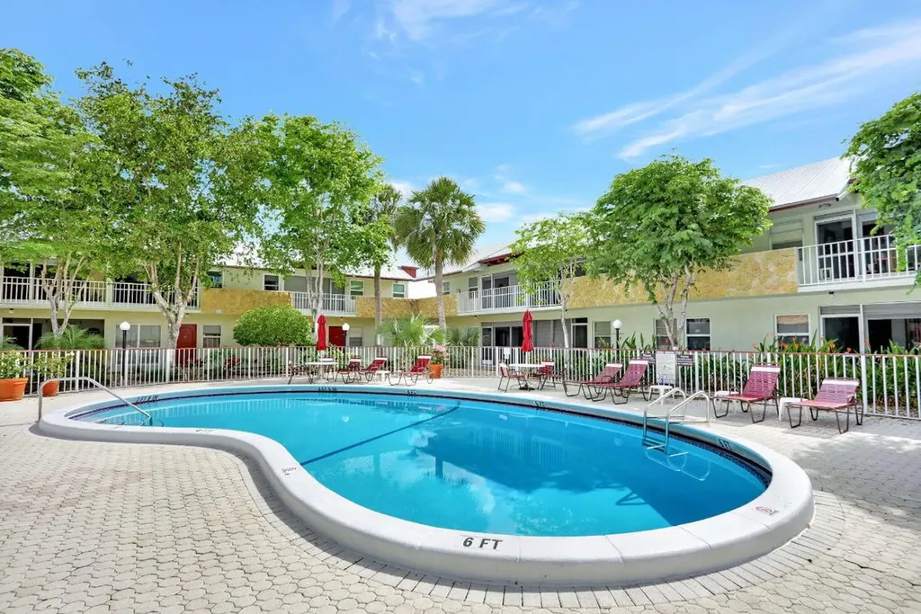 860 SE 6th Avenue Deerfield Beach FL 33441