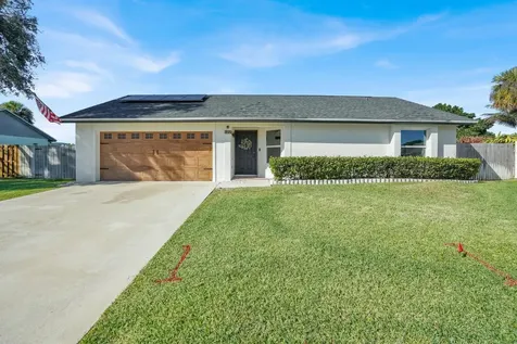 122 Parkwood Drive Royal Palm Beach FL 33411