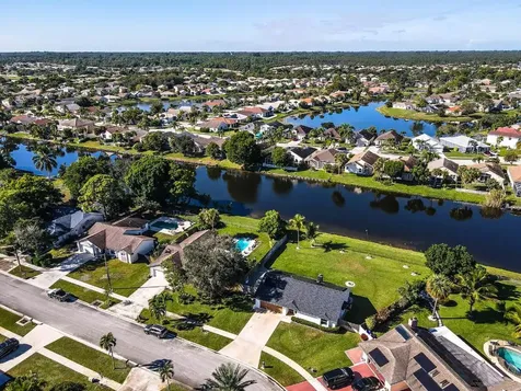 122 Parkwood Drive Royal Palm Beach FL 33411