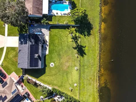 122 Parkwood Drive Royal Palm Beach FL 33411