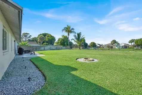 122 Parkwood Drive Royal Palm Beach FL 33411