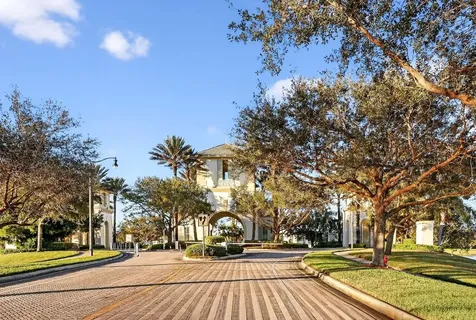 11731 SW Crestwood Circle Port St Lucie FL 34987