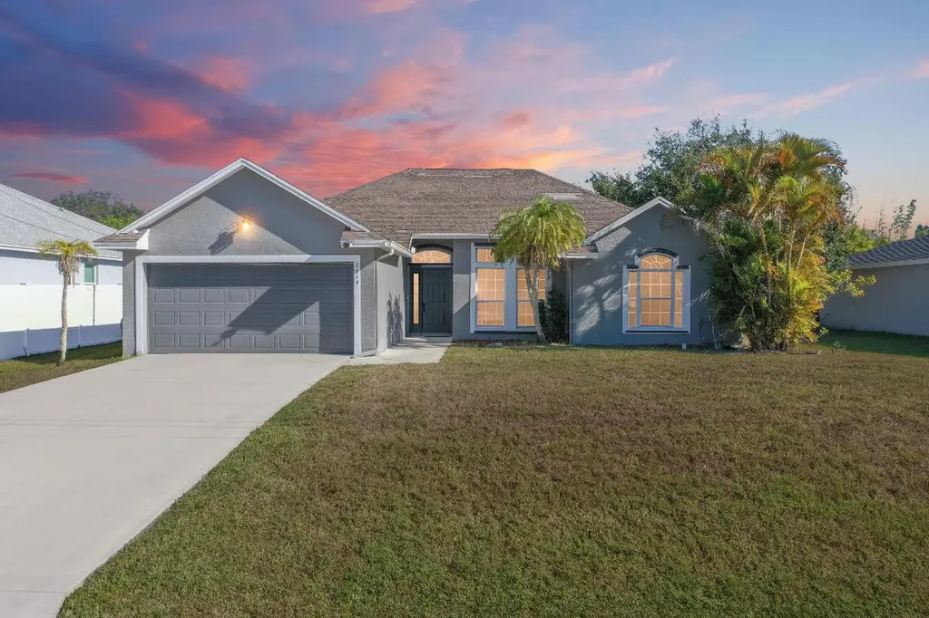 2619 SW Fair Isle Road Port St Lucie FL 34987