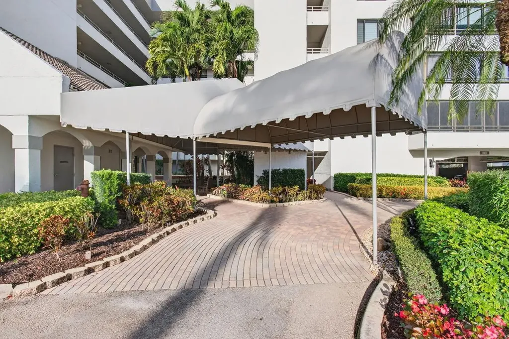 16032 Lomond Hills Trail Delray Beach FL 33446