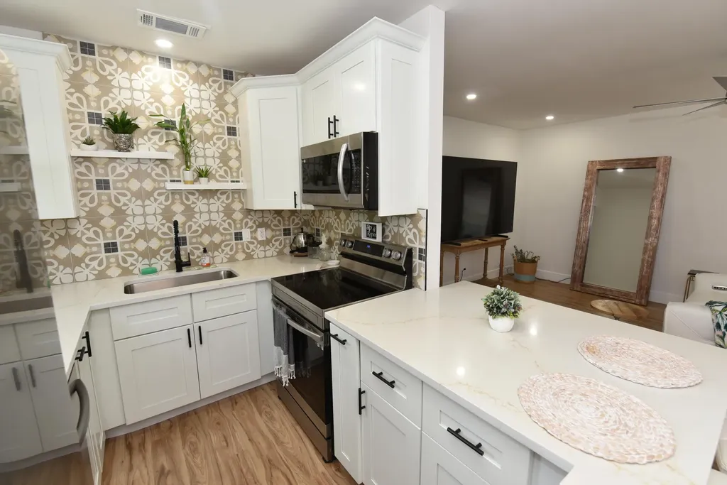 112 Salisbury West Palm Beach FL 33417