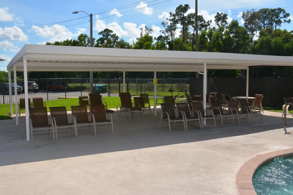 112 Salisbury West Palm Beach FL 33417