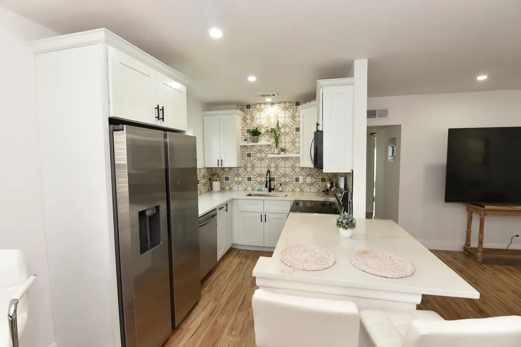 112 Salisbury West Palm Beach FL 33417