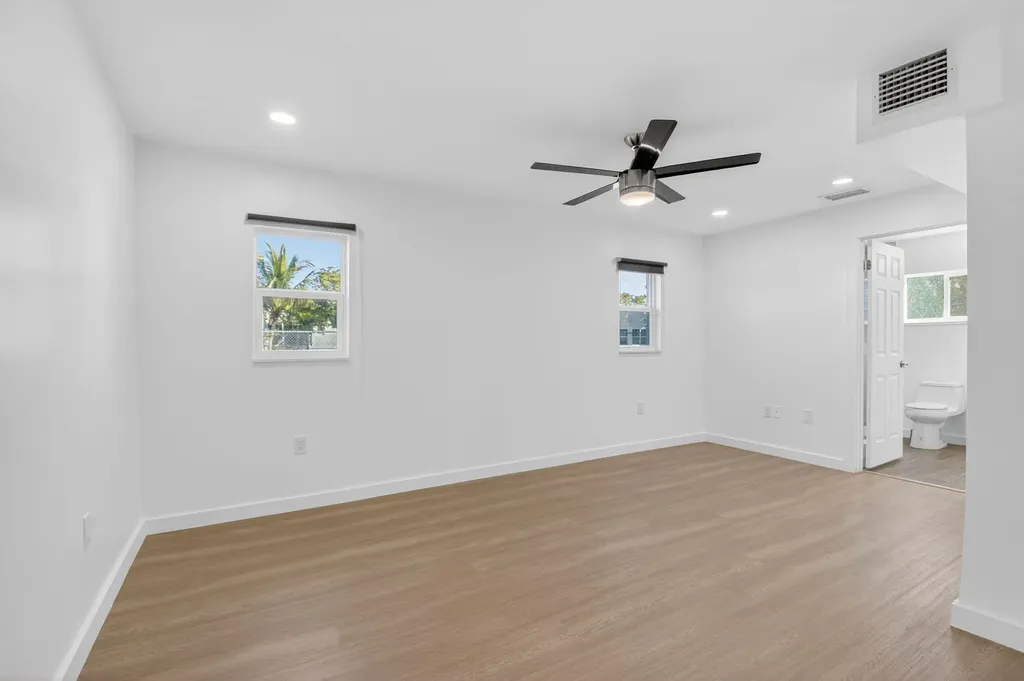 379 NW 23rd Street Boca Raton FL 33431