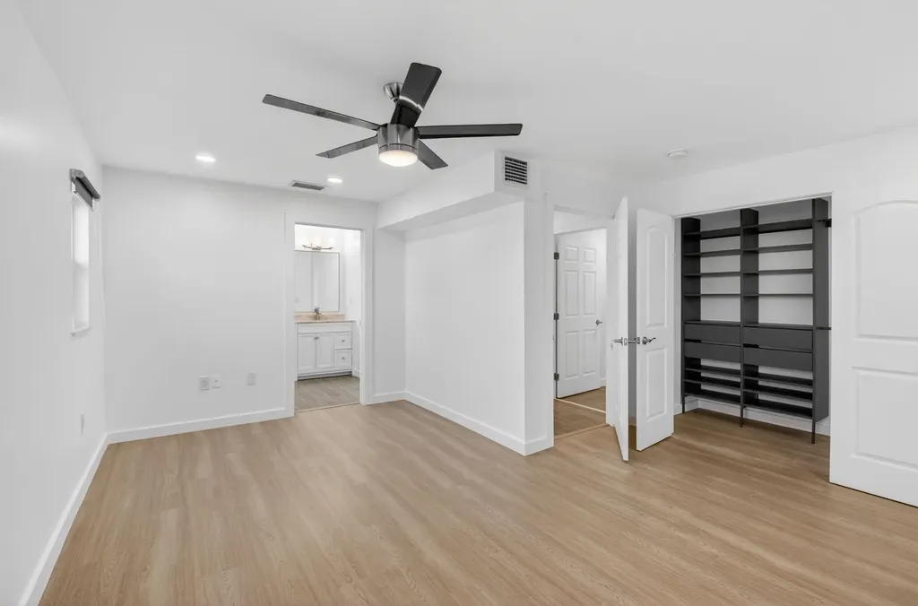 379 NW 23rd Street Boca Raton FL 33431