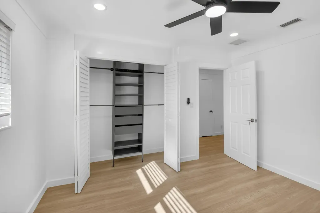 379 NW 23rd Street Boca Raton FL 33431