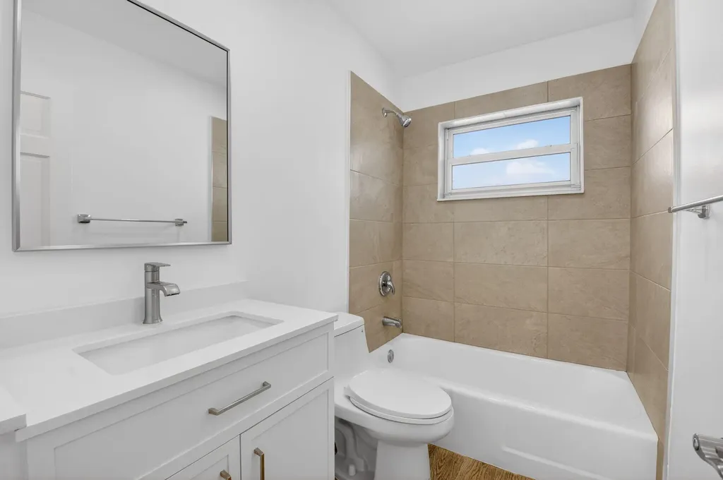379 NW 23rd Street Boca Raton FL 33431