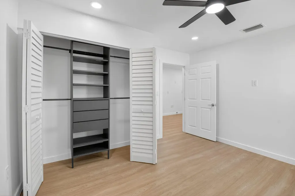 379 NW 23rd Street Boca Raton FL 33431