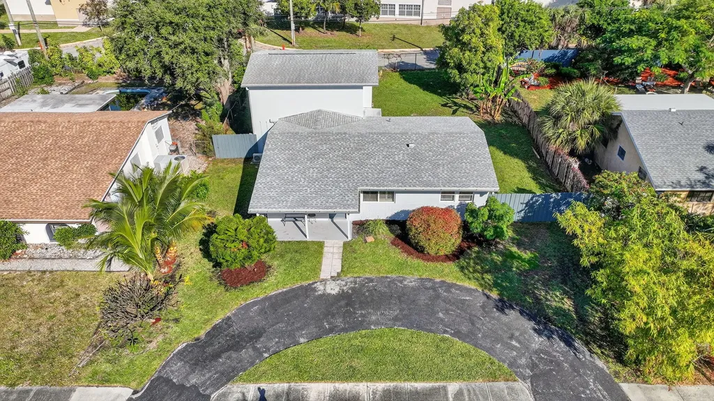 379 NW 23rd Street Boca Raton FL 33431