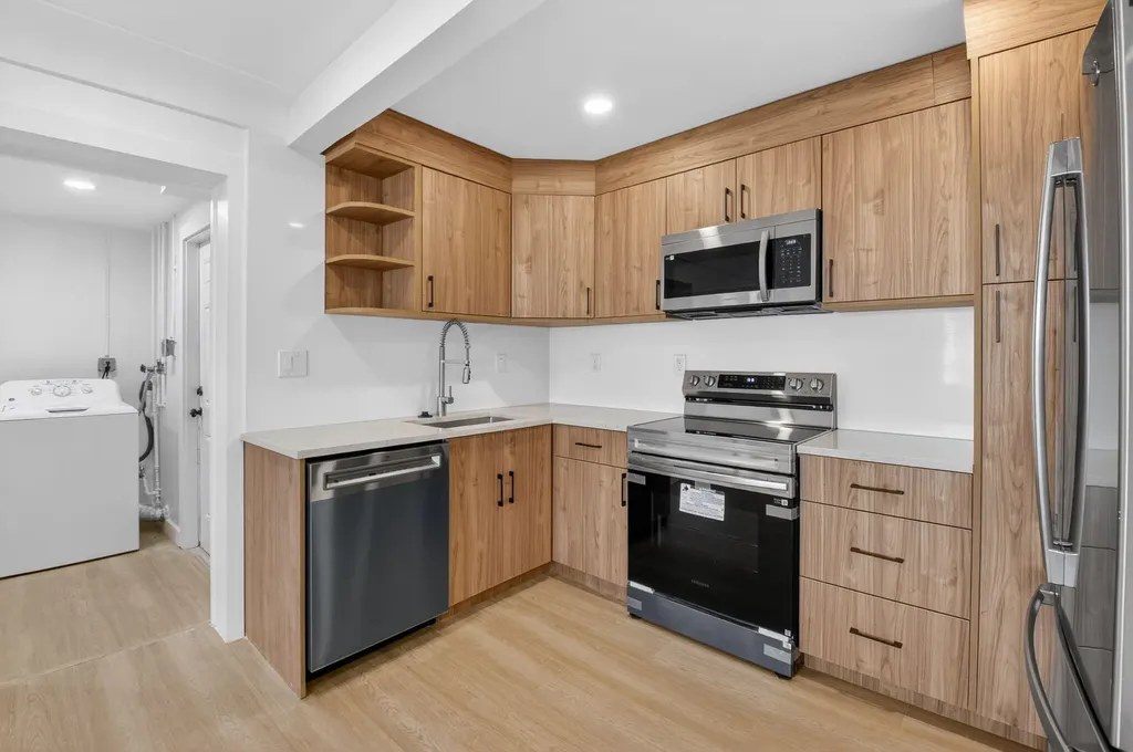 379 NW 23rd Street Boca Raton FL 33431