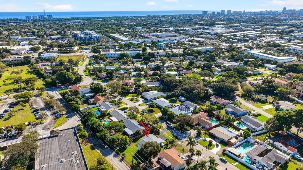 379 NW 23rd Street Boca Raton FL 33431