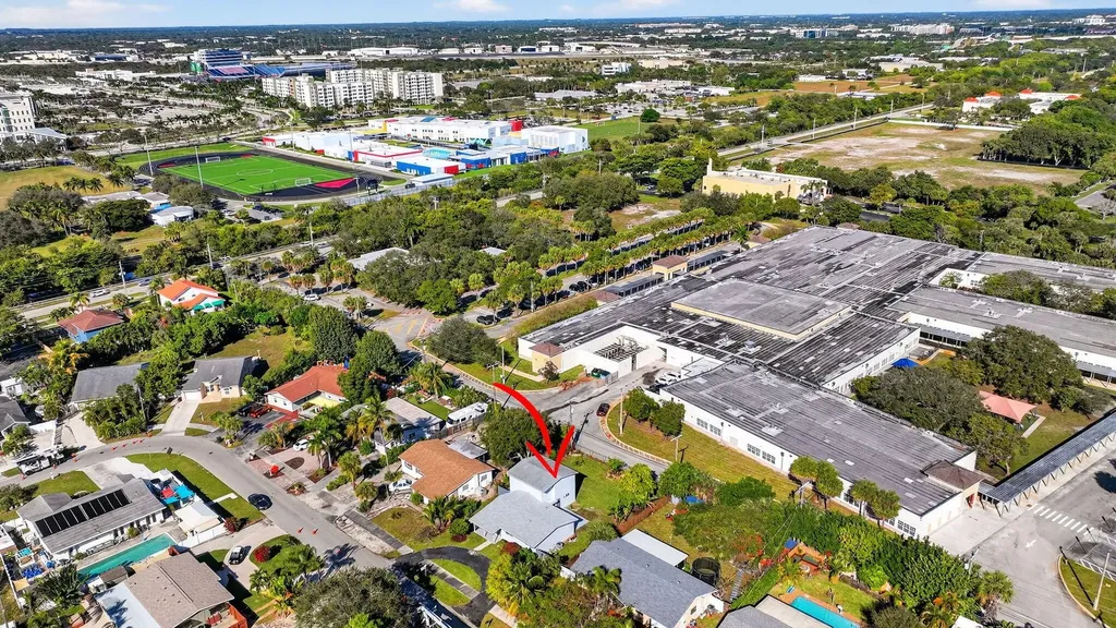 379 NW 23rd Street Boca Raton FL 33431