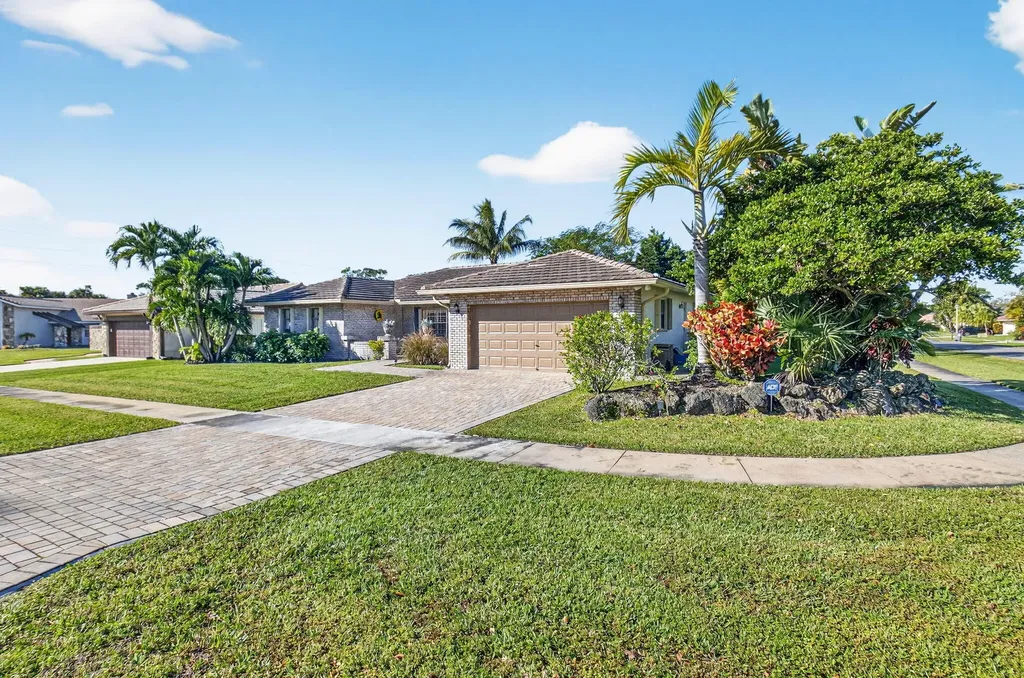 21911 Satinwood Drive Boca Raton FL 33428