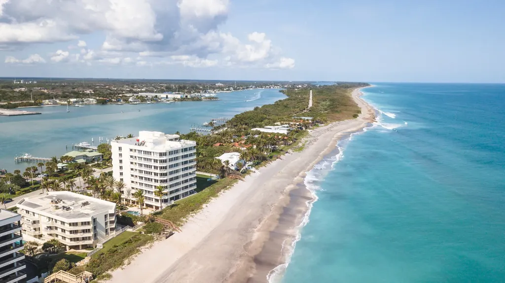 19950 S Beach Road Tequesta FL 33469