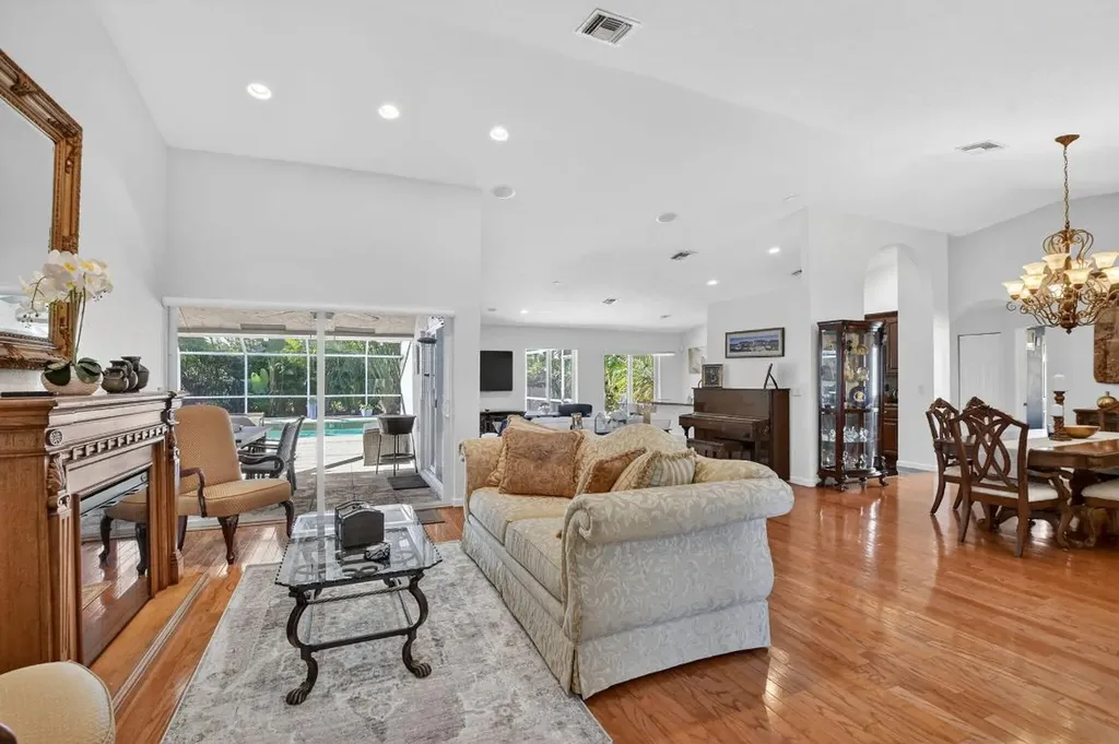 19815 Sedgefield Terrace Boca Raton FL 33498