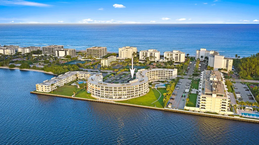2760 S Ocean Boulevard Palm Beach FL 33480