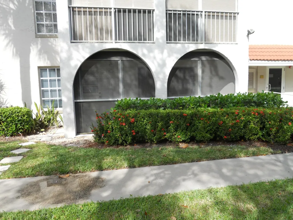 250 NE 20 Street Boca Raton FL 33431